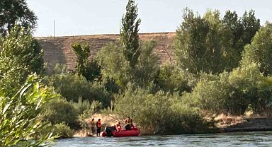 Bingöl'de mahsur kalan vatandaşları ekipler kurtardı