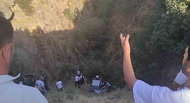 Bitlis'te otomobil uçuruma yuvarlandı: 1 ağır yaralı