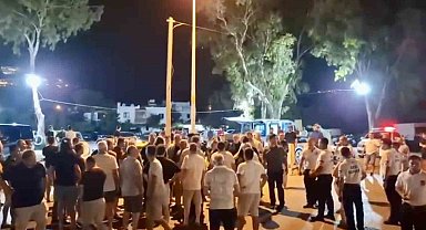 Bodrum'da taksicilerle VIP minibüsçüler birbirine girdi: 150 taksici caddeyi trafiğe kapattı