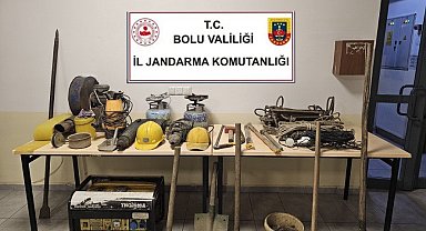 Bolu'da kaçak kazı yapan 3 kişi suçüstü yakalandı