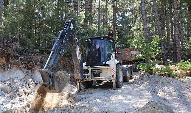 Bozdoğan'da yayla yollarında çalışma başlatıldı