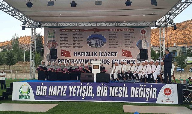 Bozkır'da hafızlık eğitimi tamamlayan 41 öğrenciye icazet belgesi verildi