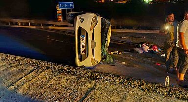 Burdur'da otomobil devrildi: 3 yaralı