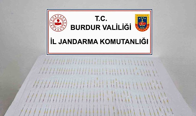 Burdur'da piyasa değeri 60 milyon lira olan 201 tüp kobra zehri ele geçirildi