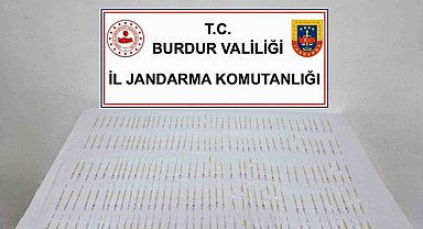 Burdur'da piyasa değeri 60 milyon lira olan 201 tüp kobra zehri ele geçirildi