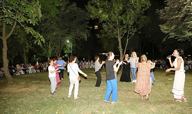 Bursa Nilüfer Ataevler'de renkli gece