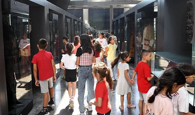 Bursa Osmangazi'de çocuklara tarih ve edebiyatı sevdiren buluşma