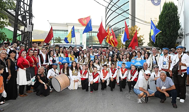 Bursa Osmangazi'de Uluslararası Balkan Festivali coşkuyla başladı