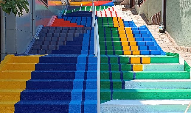 Bursa'da cadde ve sokaklar sanatla buluşuyor
