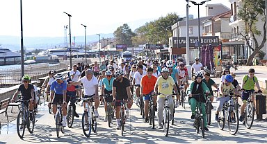 Bursa'da bisiklet tutkunları Mudanya'da buluştu