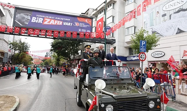 Bursa'da Zafer Bayramı coşkusu