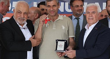 Bursa'daki büyük dönüşümde ilk anahtarlar teslim edildi