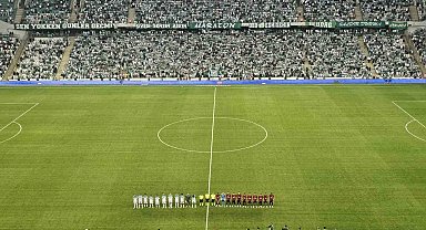 Bursaspor Eskişehirspor maçında orman şehitleri anıldı