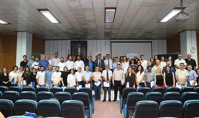 BUÜ'de başarılı akademisyenler ödüllendiriliyor