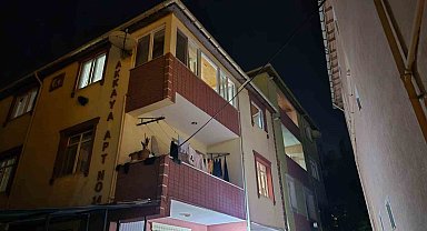 Büyükçekmece'de duvarlarından sesler gelen 2 bina boşaltıldı
