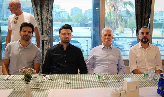 Büyükşehir Belediye Başkanı Mustafa Bozbey'den Bursaspor'a ziyaret