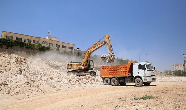 Büyükşehir Belediyesi trafiği rahatlatacak yeni alternatif yol çalışmalarına başladı