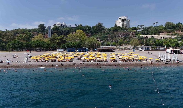 Büyükşehir plajları tatilcilerin gözdesi oldu