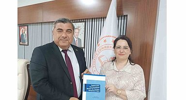 Çalıştay raporu Sünnetci'ye sunuldu