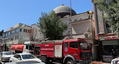 Camide korkutan yangın