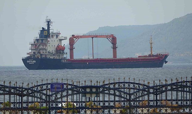 Çanakkale Boğazı'ndan geçen genel kargo gemisi X-Band radar arızası yaptı