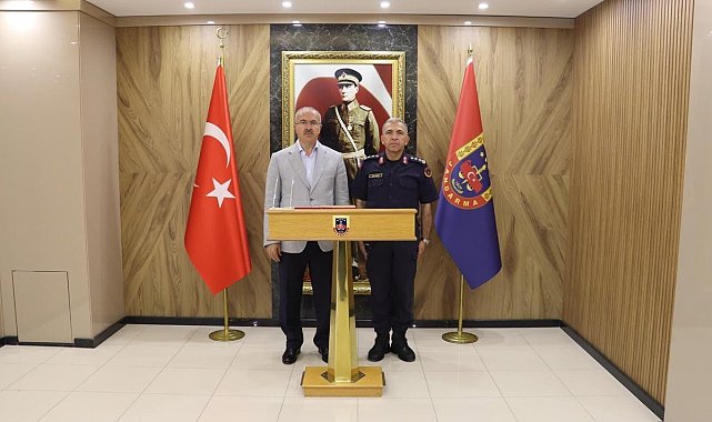 Çanakkale Valisi Toraman'dan Jandarma Kıdemli Albay Akyüz'e hayırlı olsun ziyareti
