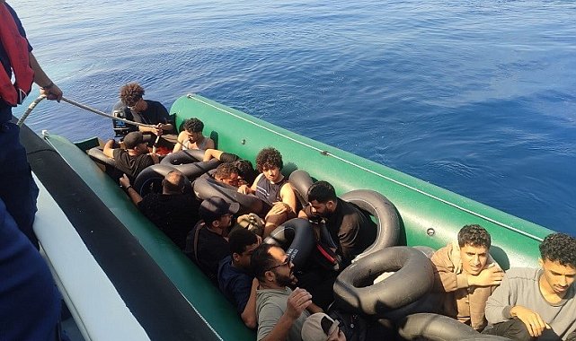 Çanakkale'de 18 kaçak göçmen yakalandı