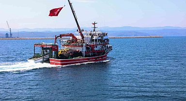 Çanakkale'de balıkçılar 'Vira bismillah' diyerek denize açıldı