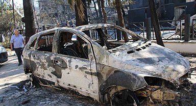 Çanakkale'de çıkan yangında evleri, araçları yandı, canlarını zor kurtardılar