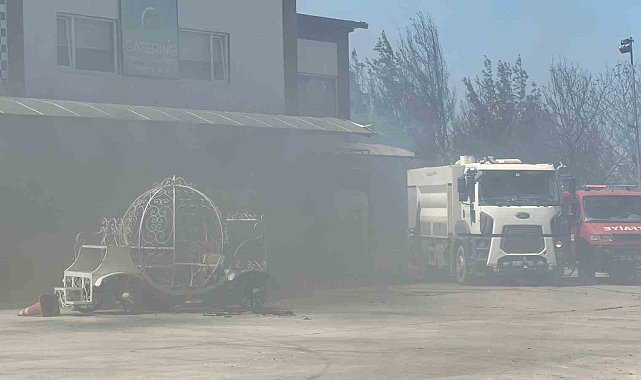 Çanakkale'de yangın işletmelere işletmelere sıçradı