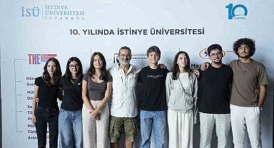 CERN liseler arası Demet Hattı yarışmasını kazanan öğrenciler İstinye Üniversitesi'nde buluştu
