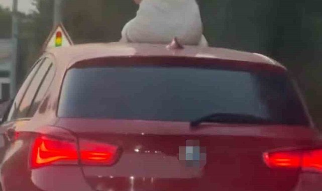 Çeşme'de otomobil sunroofunda twerk dansı adliyelik oldu