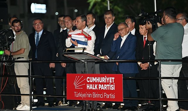 CHP Genel Başkanı Özel, Aydın'da miting düzenledi