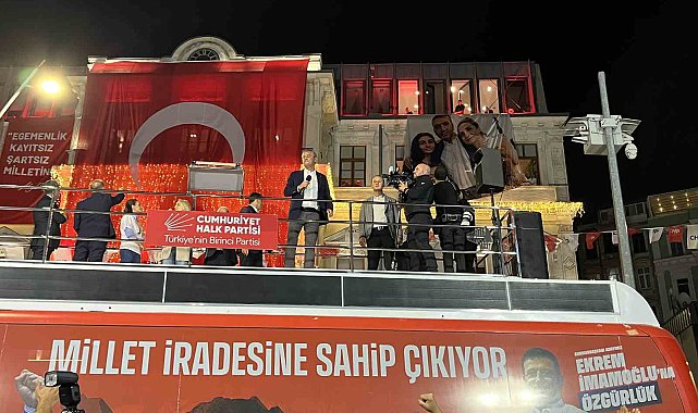 CHP Genel Başkanı Özel, Beyoğlu'ndaki mitingde konuştu