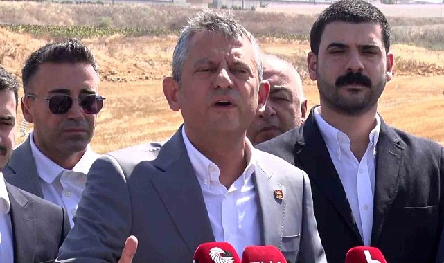 CHP Genel Başkanı Özel, "Ya içeri tıkıl ya AK Parti'ye katıl formülü ile Özlem Çerçioğlu yarın AK Parti'yi aydınlatacakmış"