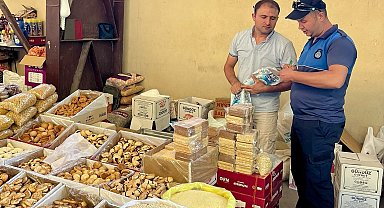 Çine'de zabıta ekiplerinden pazar yerinde sıkı denetim