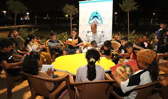 Çocuklar ve gençler gezici kütüphane etkinliğinde buluştu