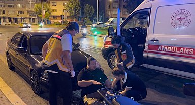 Çorlu'da elektrikli motosikletli kaygan zeminde devrildi: 1 yaralı