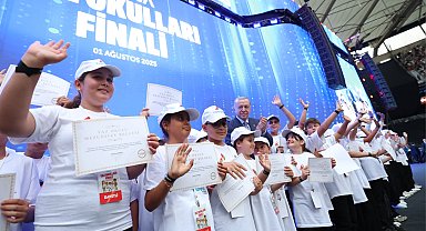 Cumhurbaşkanı Erdoğan, gençlere seslendi: Büyük ve güçlü Türkiye'ye az kaldı