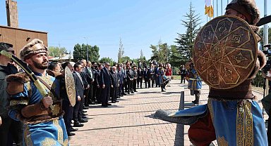 Cumhurbaşkanı Erdoğan: "Ahlat Kızılelma'nın anahtarıdır"