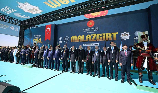 Cumhurbaşkanı Erdoğan: "Yönünü Ankara'ya ve Şam'a dönenler kazanacak"