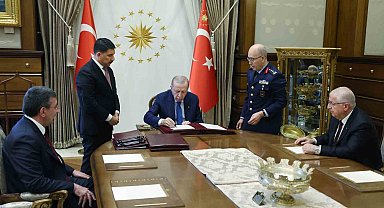 Cumhurbaşkanı Recep Tayyip Erdoğan başkanlığındaki Yüksek Askeri Şura Toplantısı sona erdi.