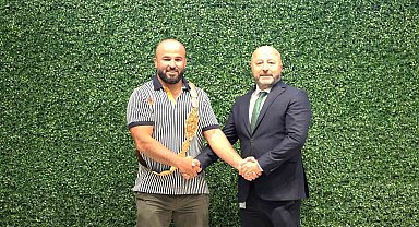 CW Enerji şampiyon başpehlivan Orhan Okulu'yu ağırladı