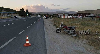 Darende'de otomobil motosiklete çarptı: 1 yaralı