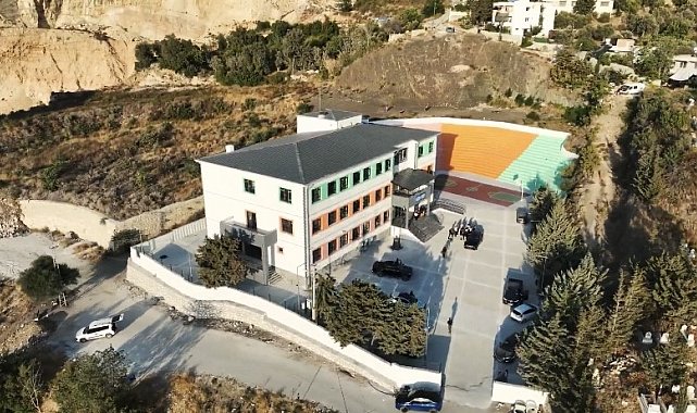 Defne'de yapımı tamamlanan Dursunlu Gazi İlkokuluOrtaokulu eğitim dönemine hazır