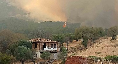 Denizli-Aydın il sınırında 4 gündür devam eden yangında bir köy tahliye ediliyor