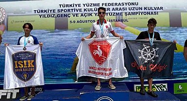 Denizli'nin altın kulaçı Türkiye şampiyonu oldu