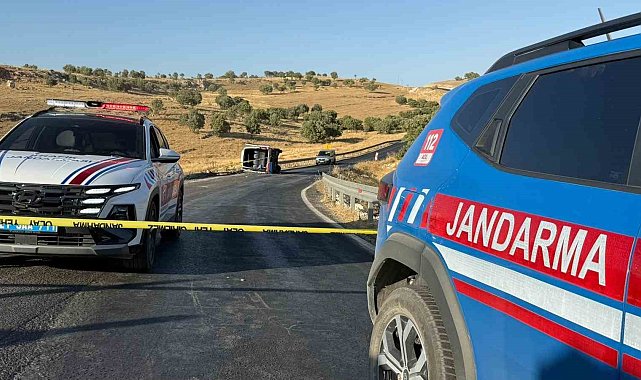 Diyarbakır'da kadınları taşıyan minibüs devrildi: 1 ölü, 15 yaralı