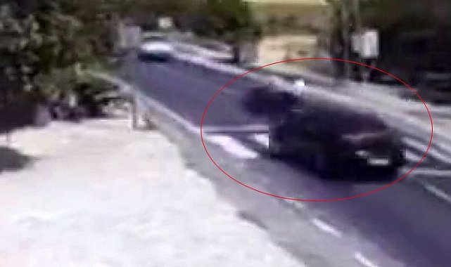Diyarbakır'da sepetli motosiklet ile otomobil çarpıştı: 2 kişi yaralandı