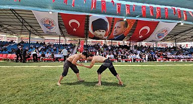 Doğan Uzun, 72. Zengibar Karakucak Güreşleri'nin başpehlivanı oldu